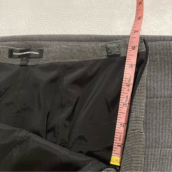 EXPRESS DESIGN STUDIO BLACK AND WHITE DRESS SKIRT SIZE 2 - Picture 11 of 12